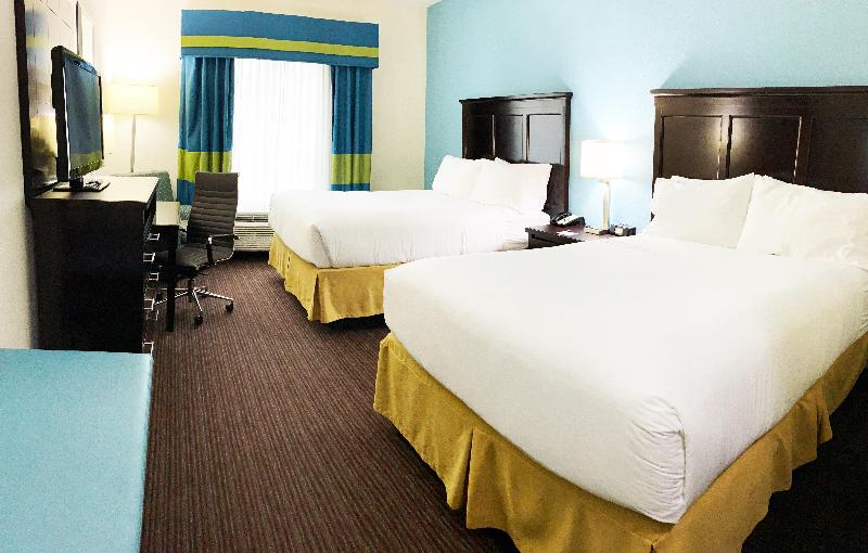 Holiday Inn Express & Suites Gainesville image