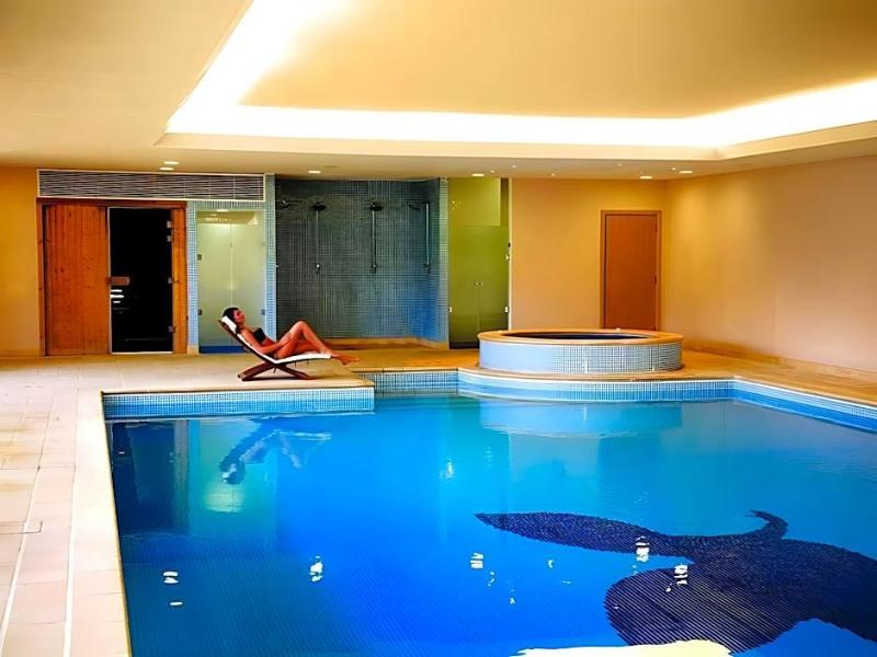 Popinjay Hotel and Spa image