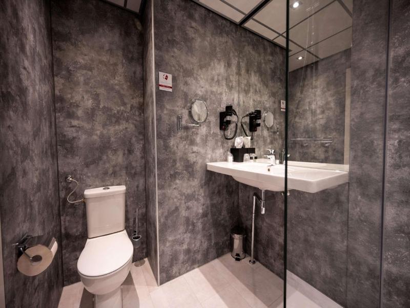 Flonk Hotel Groningen Zuid, BW Signature Collectio image