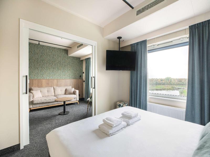 Flonk Hotel Groningen Zuid, BW Signature Collectio image