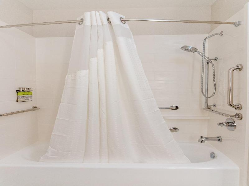 DOUBLE Accessible KING SIZE BED — photo 12