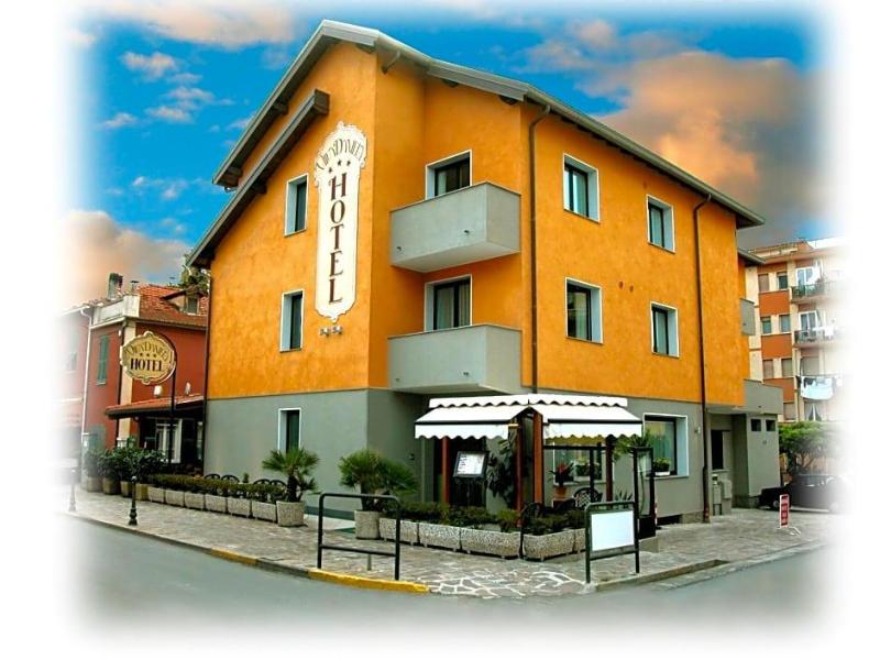 Villa Daniela image