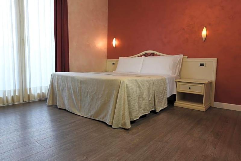 Villa Daniela image