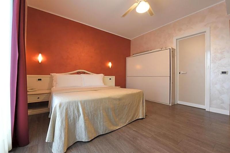 Villa Daniela image