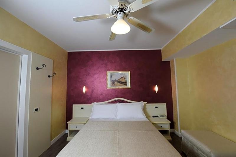 Villa Daniela image