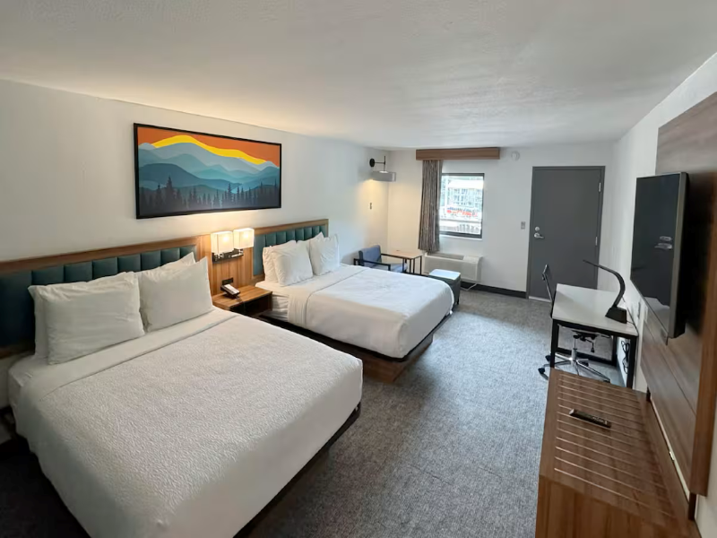 Best Western Johnson's Inn Downtown Gatlinburg image