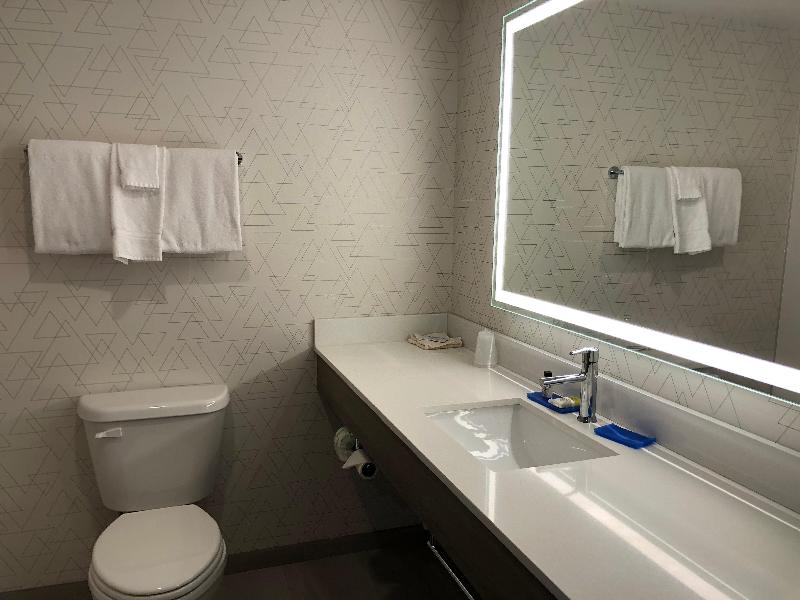 Holiday Inn Express & Suites Donegal By IHG image