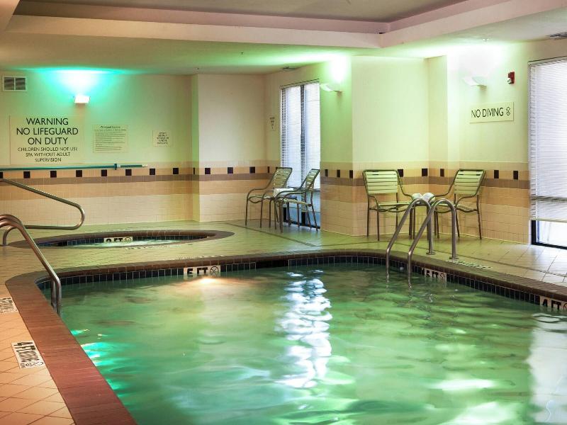 SpringHill Suites DFW Airport North-Grapevine image