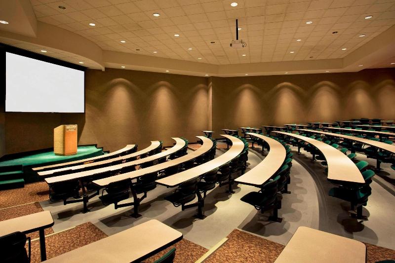 Sheraton Greensboro at Four Seasons image