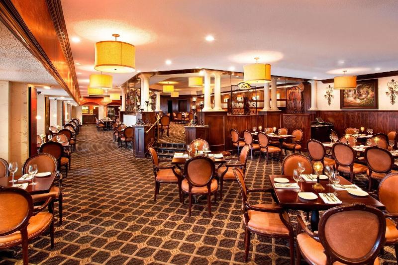 Sheraton Greensboro at Four Seasons image