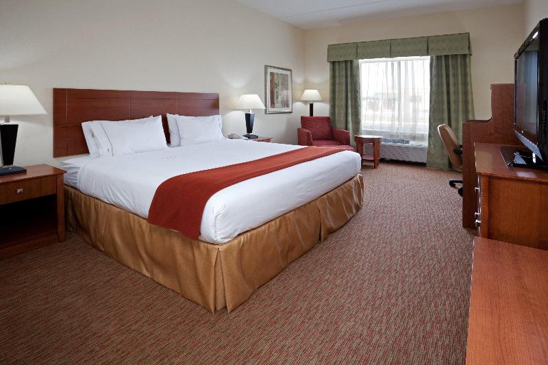 Holiday Inn Express Hotel & Suites Greensboro - Ai image