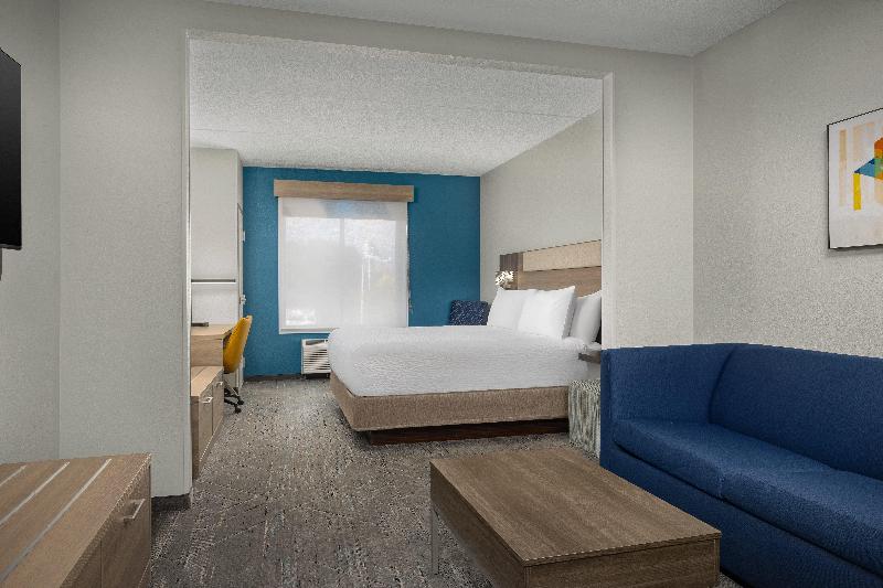 Holiday Inn Express Hotel & Suites Greensboro - Ai image