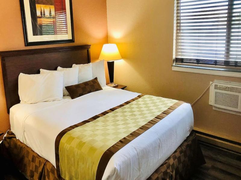 Ramada by Wyndham Spokane Valley image