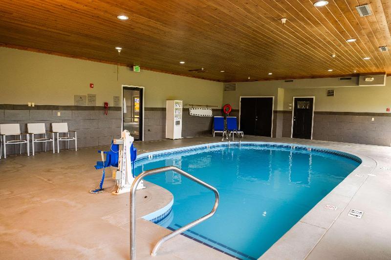 Country Inn & Suites by Radisson, Greenfield, IN image