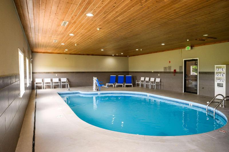 Country Inn & Suites by Radisson, Greenfield, IN image