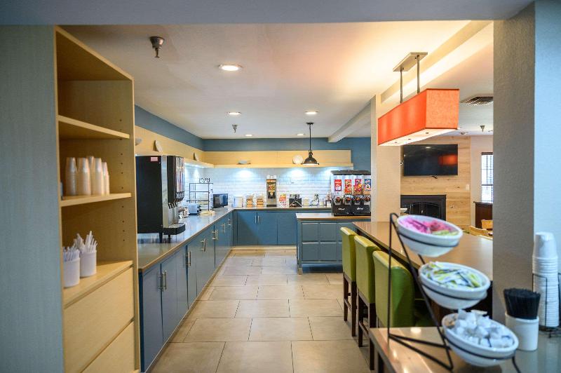 Country Inn & Suites by Radisson, Greenfield, IN image