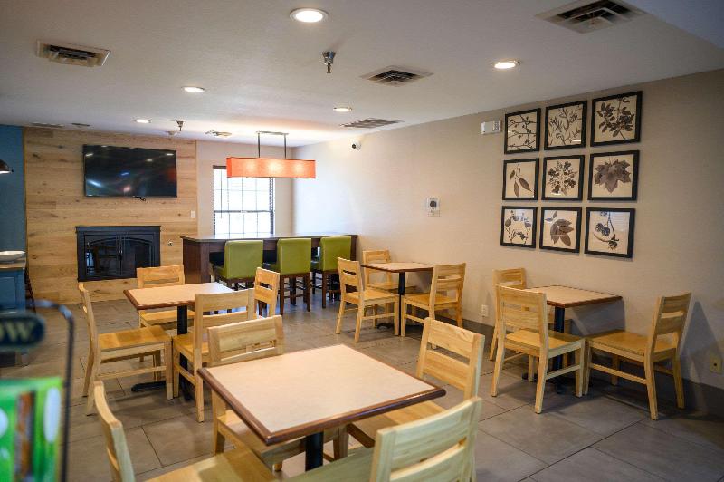 Country Inn & Suites by Radisson, Greenfield, IN image