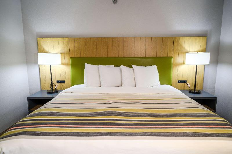 Country Inn & Suites by Radisson, Greenfield, IN image