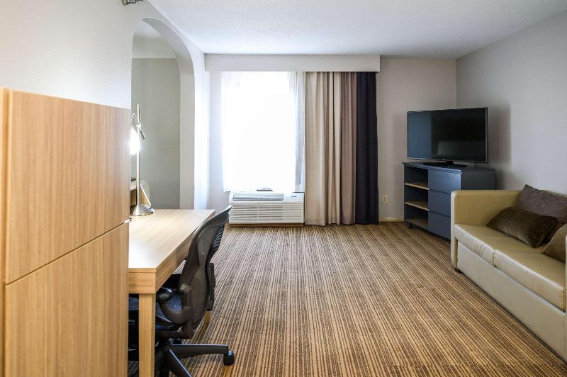 Country Inn & Suites by Radisson, Greenfield, IN image