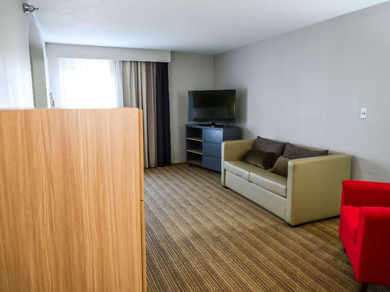 Country Inn & Suites by Radisson, Greenfield, IN image