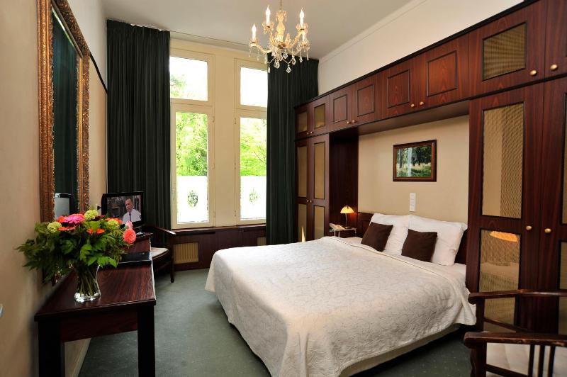 Hotel Mastbosch Breda image