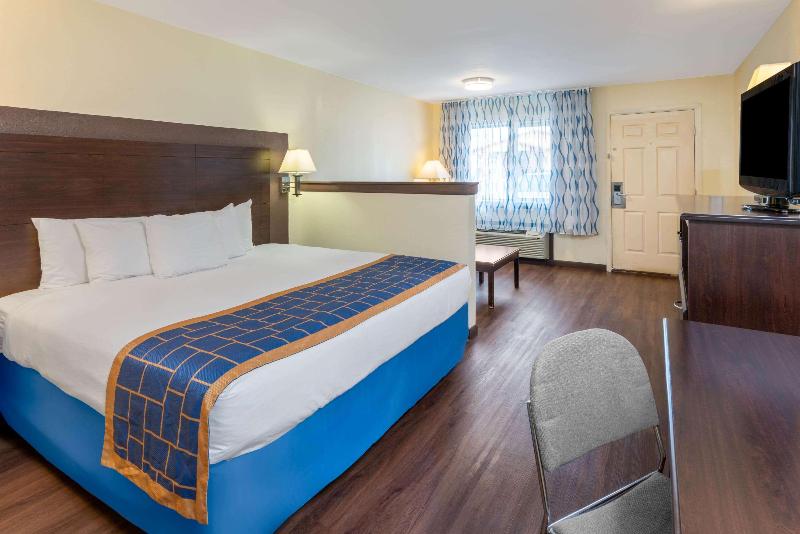 Bed room