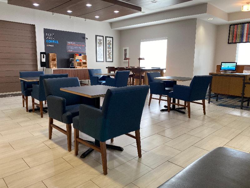 Holiday Inn Express Eunice image