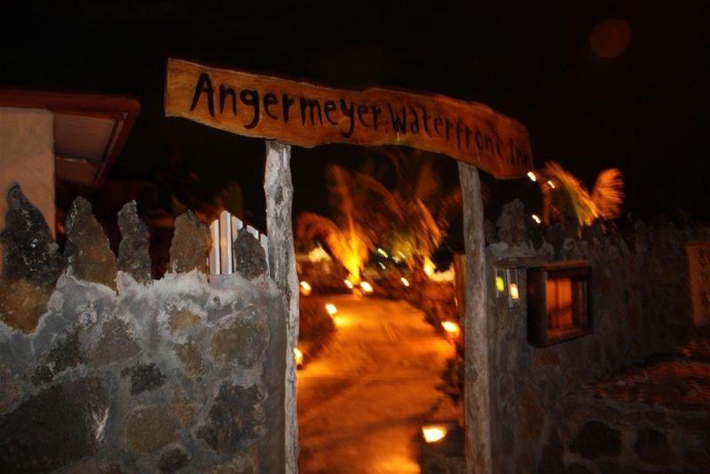 Angermeyer Waterfront Inn 4