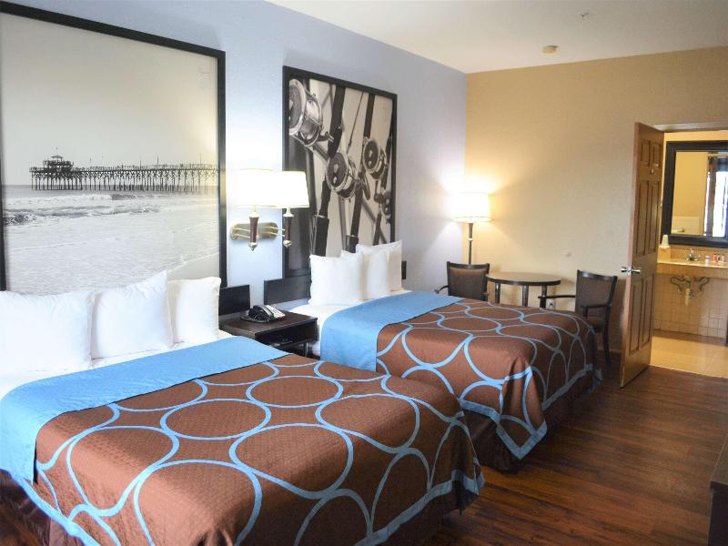 Super 8 by Wyndham Galveston image