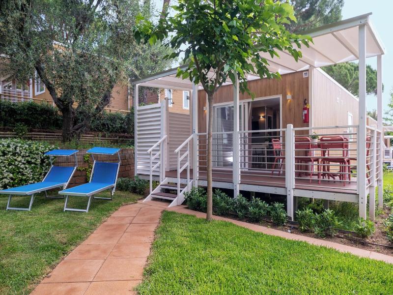 Camping Village Baia Azzurra Club image