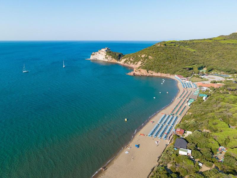 Camping Village Baia Azzurra Club image