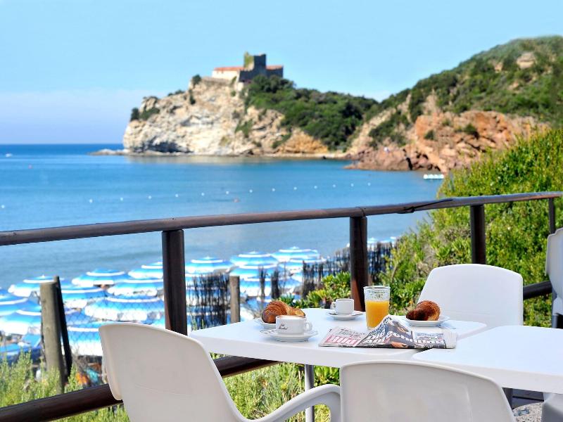 Camping Village Baia Azzurra Club image