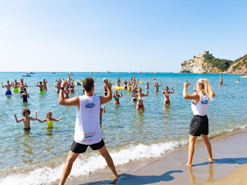 Camping Village Baia Azzurra Club image