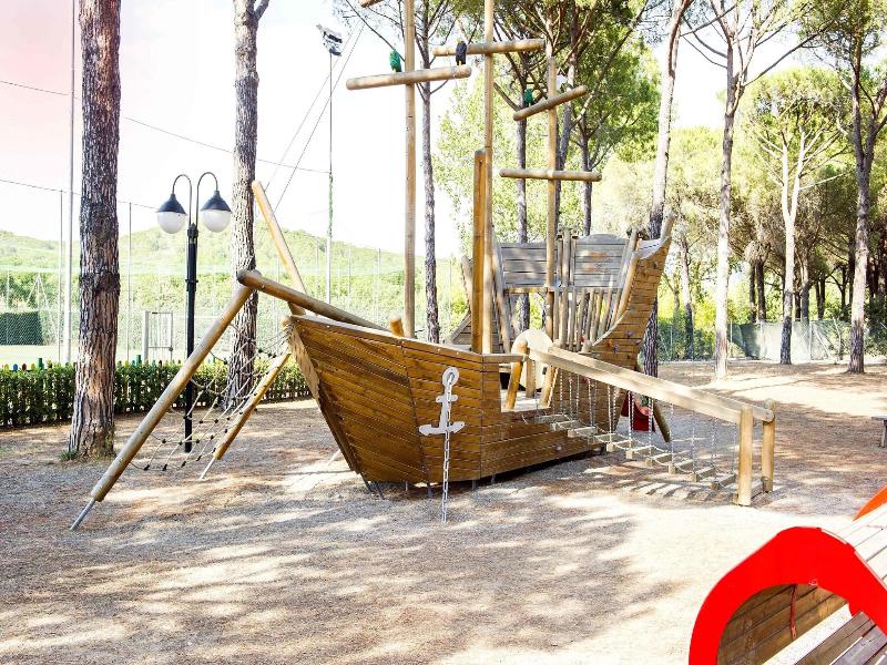 Camping Village Baia Azzurra Club image