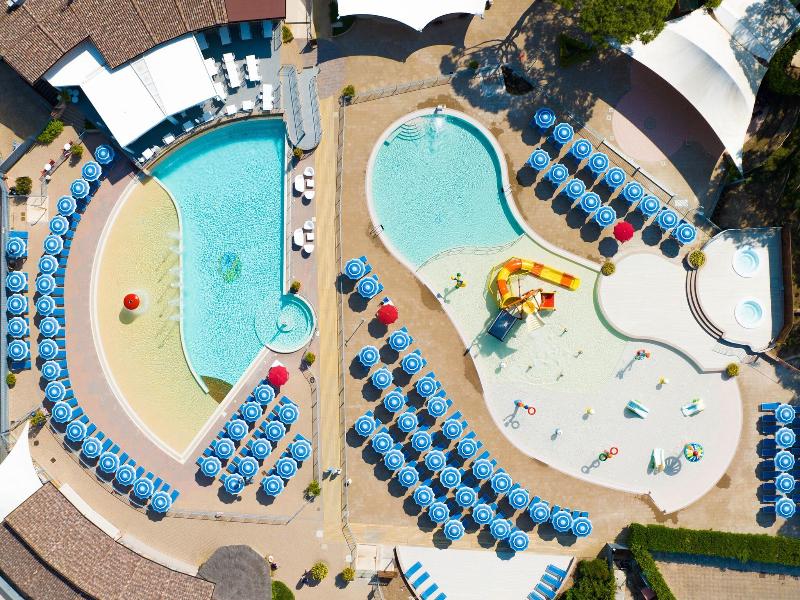 Camping Village Baia Azzurra Club image
