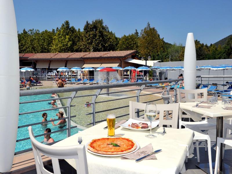 Camping Village Baia Azzurra Club image