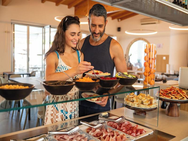 Camping Village Baia Azzurra Club image