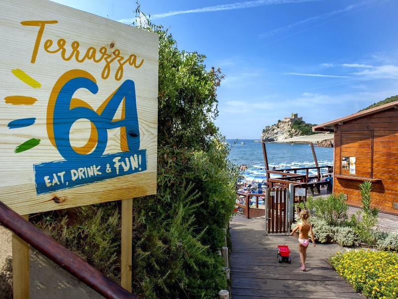 Camping Village Baia Azzurra Club image