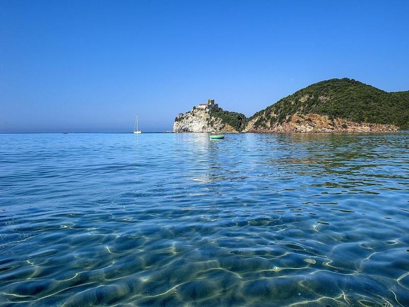Camping Village Baia Azzurra Club image