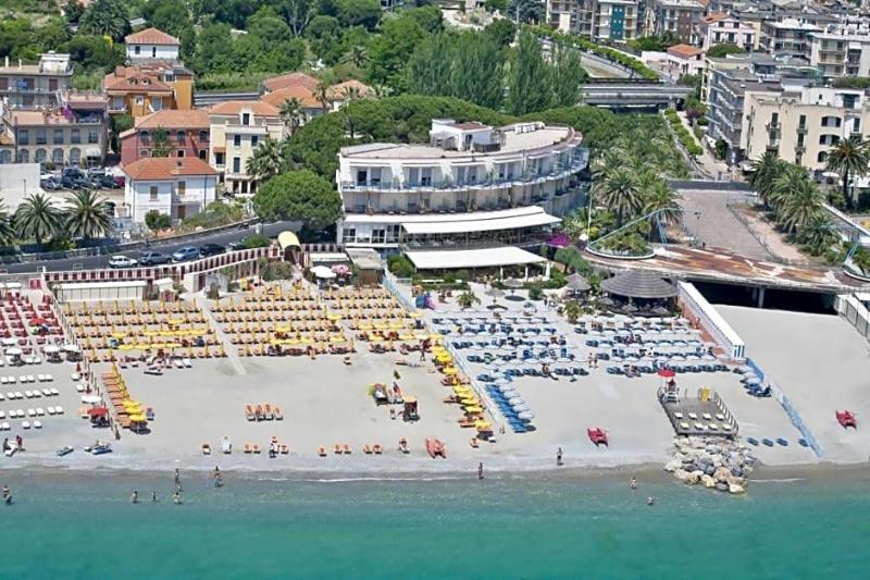 Tirreno image