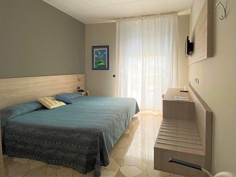 Tirreno image