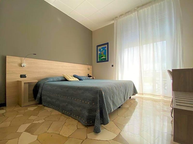 Tirreno image