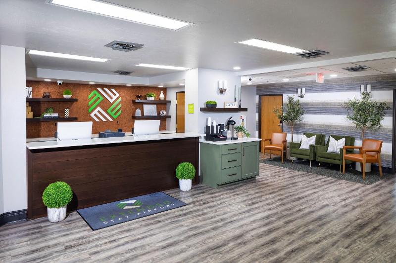 Extended Stay Airport