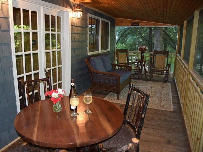 Long Mountain Lodge B&B