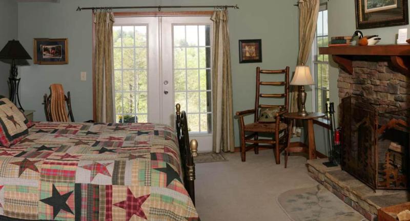 Long Mountain Lodge B&B image