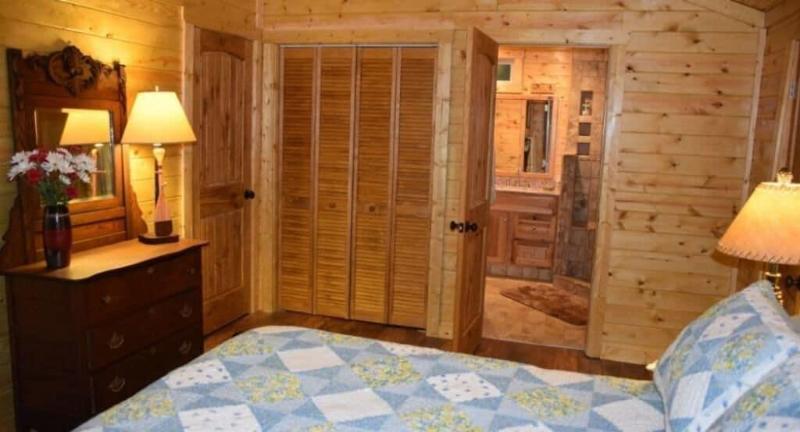 Long Mountain Lodge B&B image