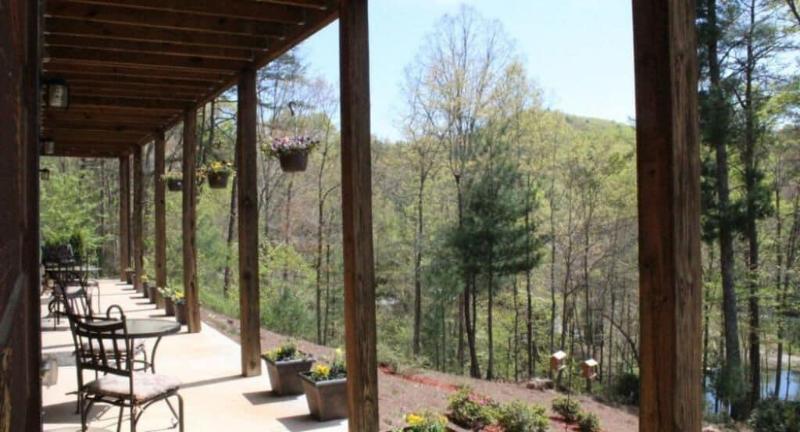 Long Mountain Lodge B&B — general view