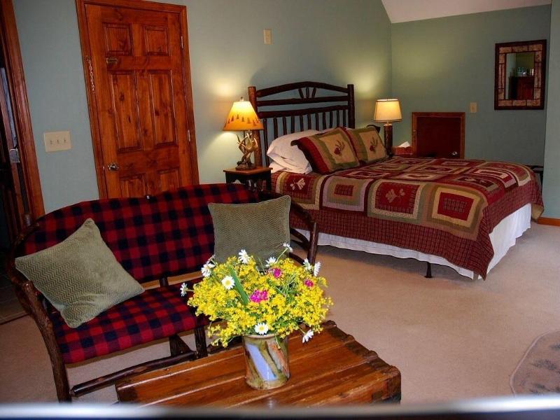 Long Mountain Lodge B&B image