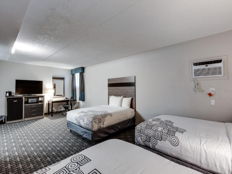 Days Inn & Suites by Wyndham Spokane image