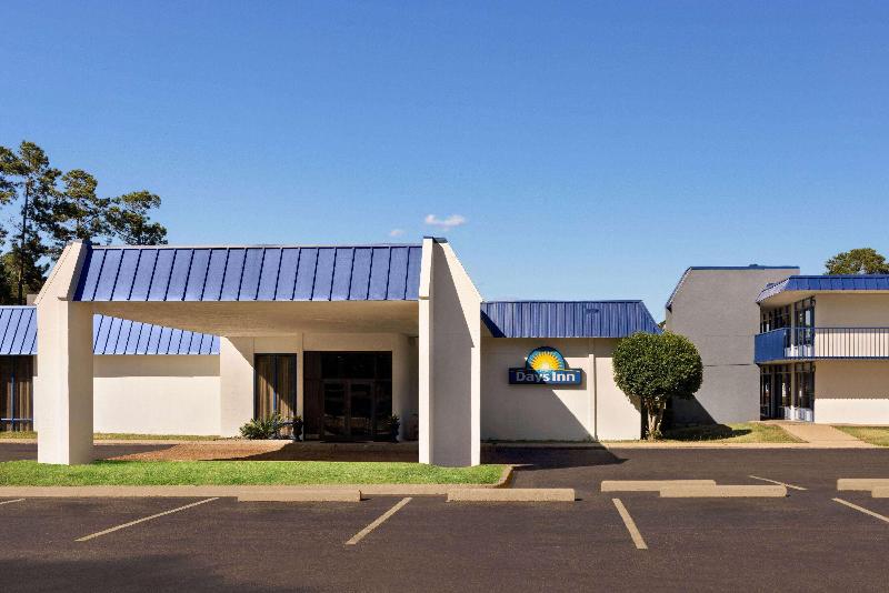 Days Inn By Wyndham Mccomb Ms image